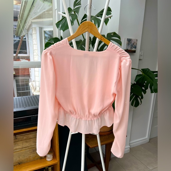 Aritzia cropped front- tie blouse, size S. - Picture 2 of 2